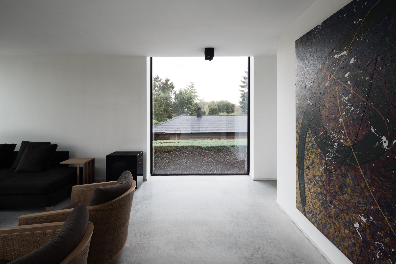 AIM-Ellenclaes.com_32